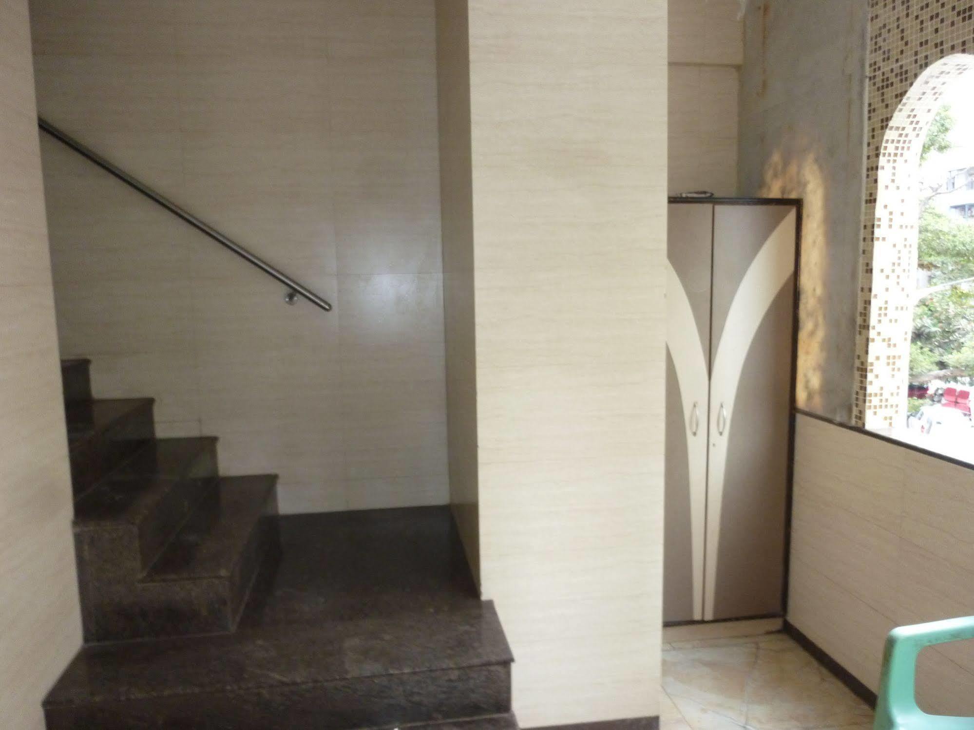Hotel Regal Palace Mumbai Exterior photo